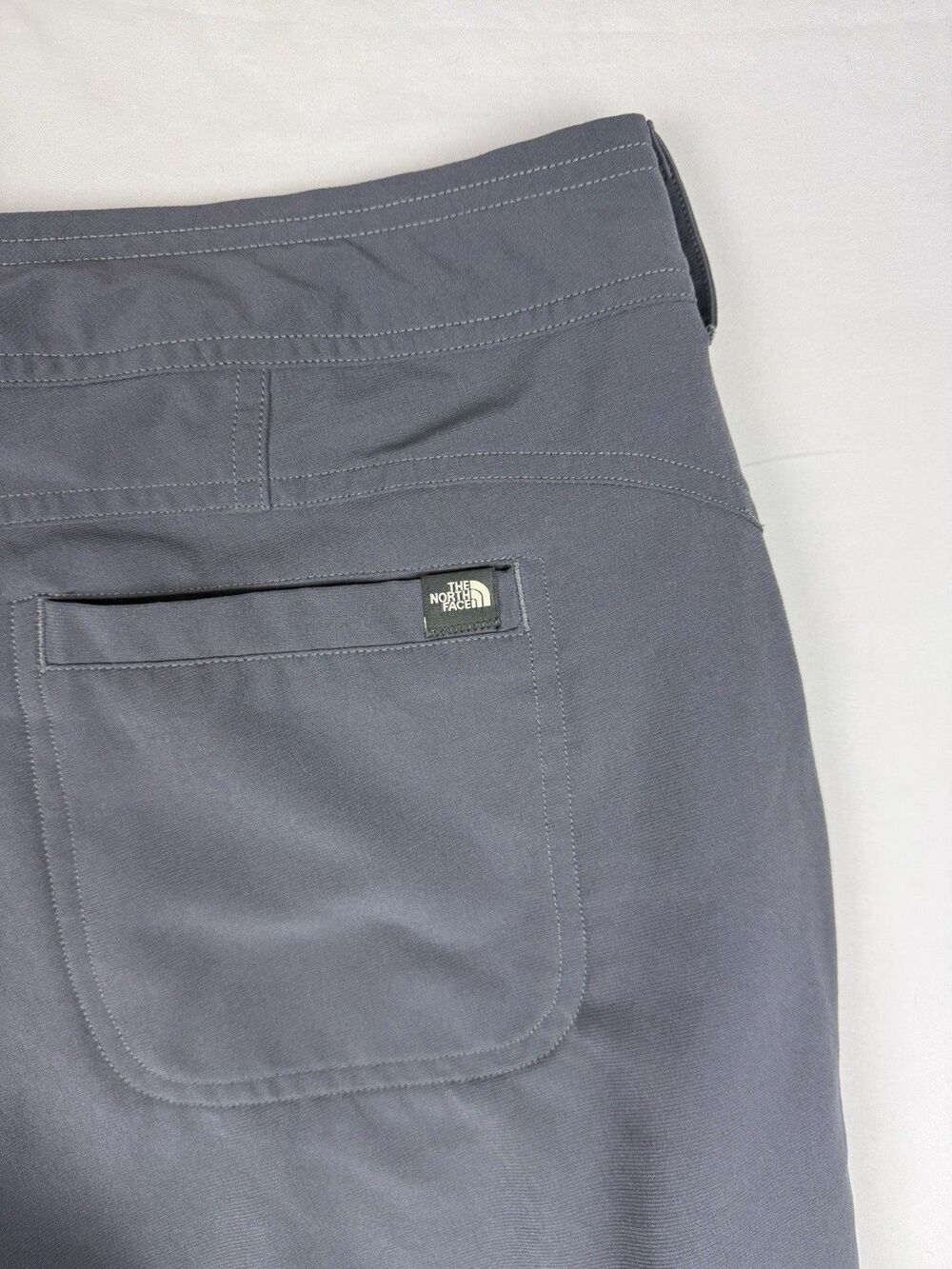 The North Face Gray Capri Cargo Pants Womens 10 Hiking Outdoor - Picture 13 of 13